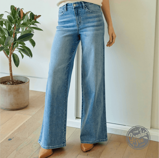 Mica Denim Medium Wash Skater Jean - The Graphic Tee