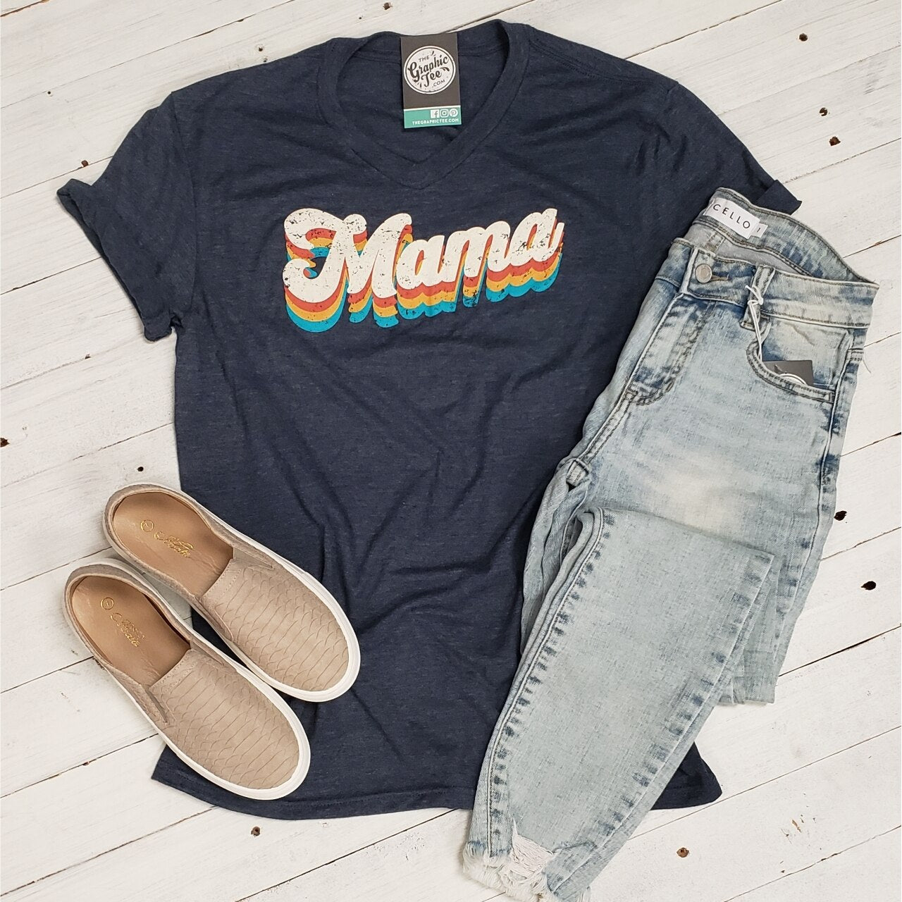 Retro Mama Unisex Tee - The Graphic Tee