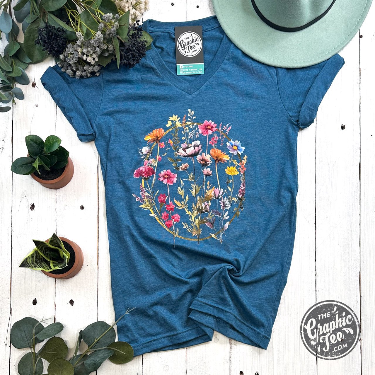Boho Floral Ring Short Sleeve V Neck Tee - The Graphic Tee